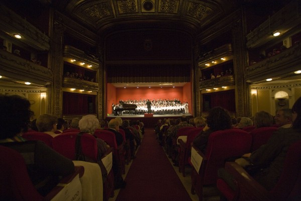2008_villancicos_todos_los_coros